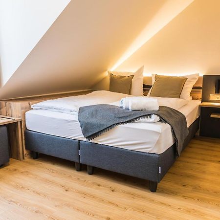 Chiemseer Wirtshaus Chieming Exteriör bild