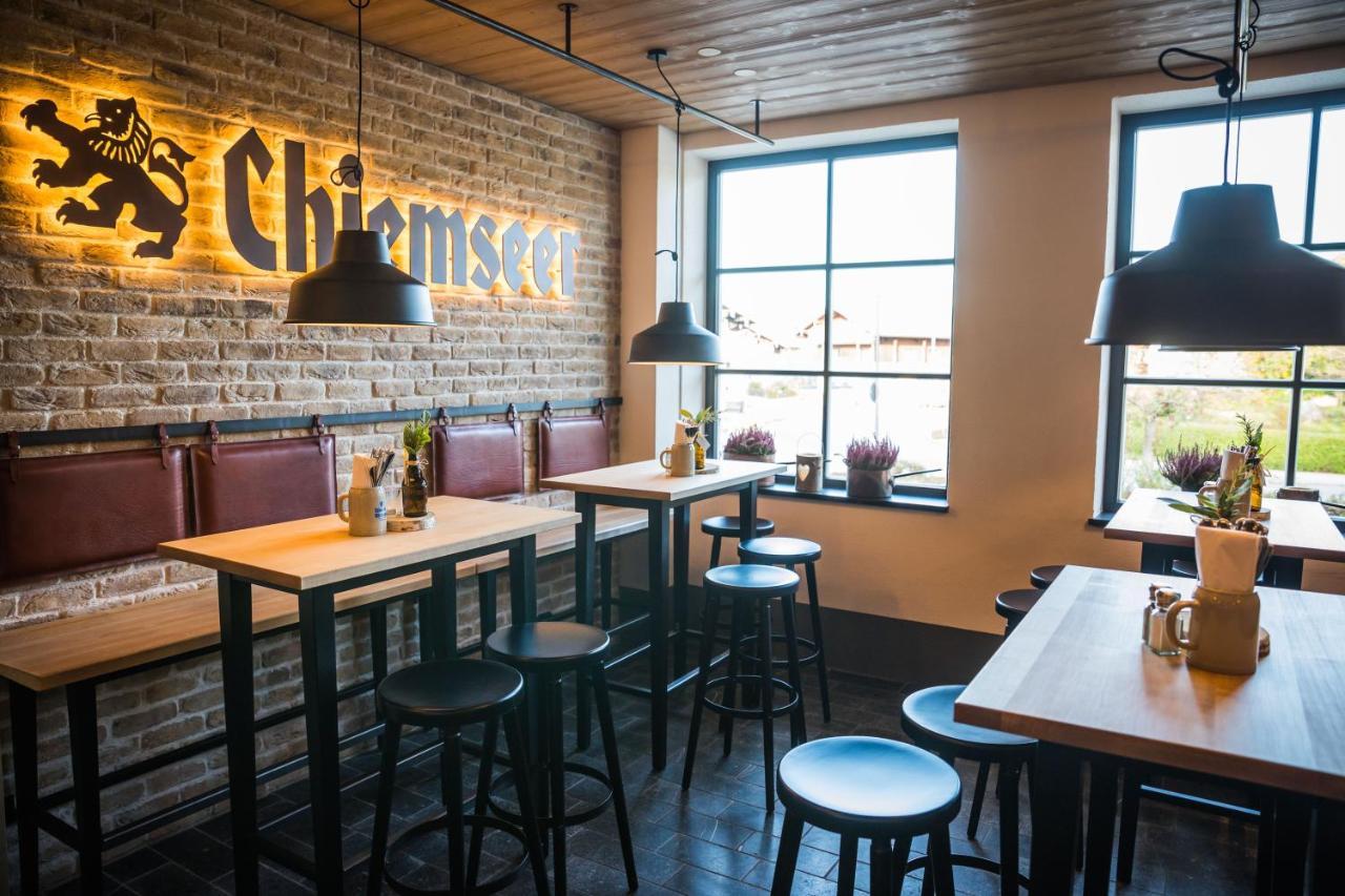 Chiemseer Wirtshaus Chieming Exteriör bild