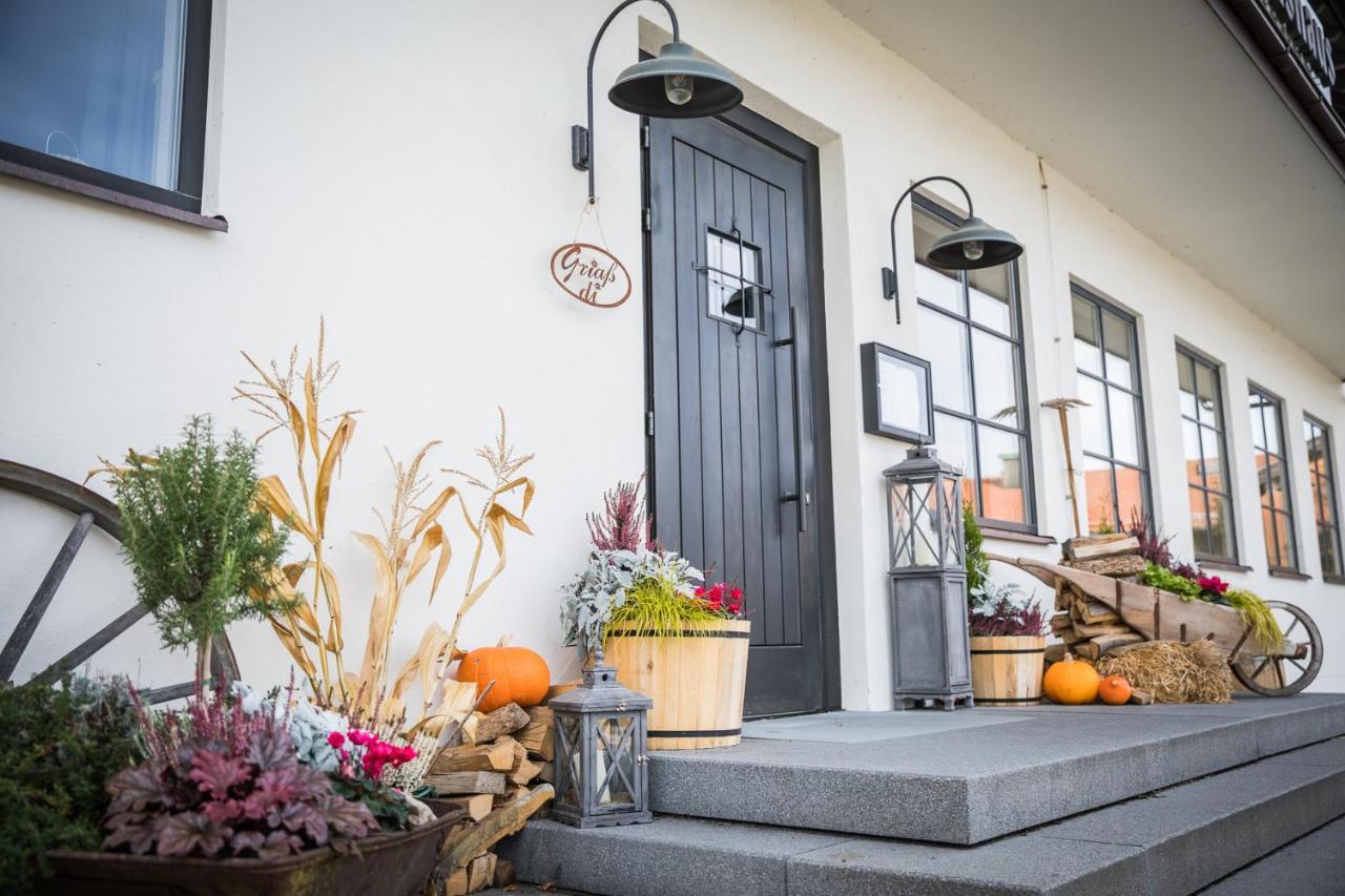 Chiemseer Wirtshaus Chieming Exteriör bild