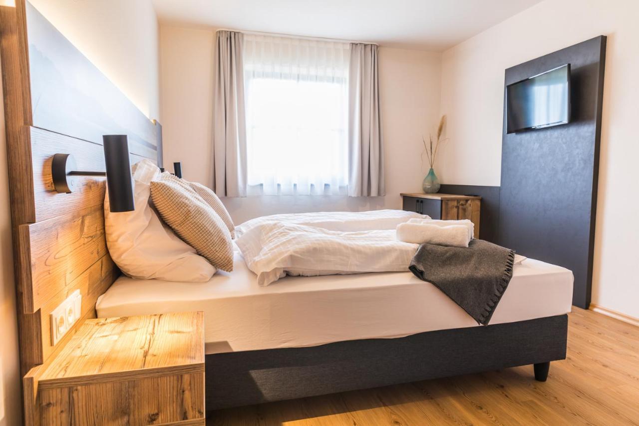 Chiemseer Wirtshaus Chieming Exteriör bild